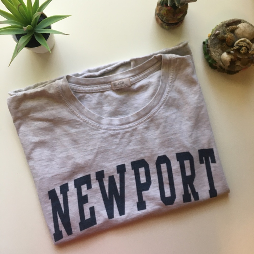 Brandy Melville Newport beach t shirt